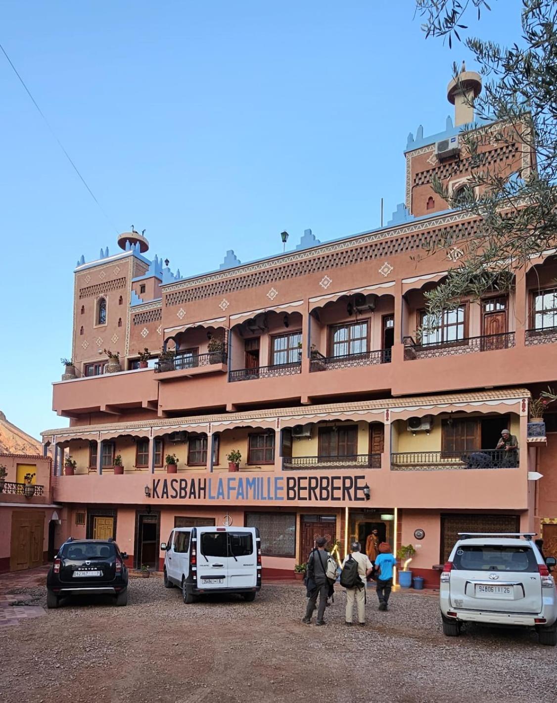Отель Kasbah La Famille Berbere Boumalne Dades Экстерьер фото